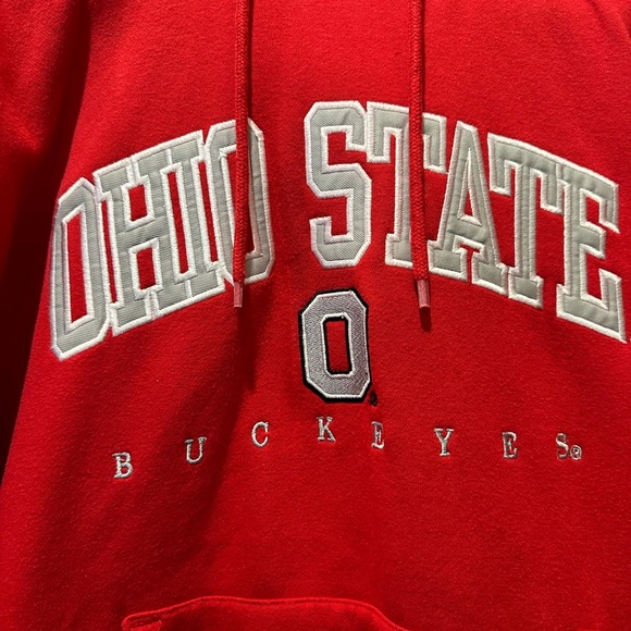 OHIO STATE VARSITY ATHLETIC MEN’S EMBROIDERED HOODIE.  SIZE MEDIUM - Picture 2 of 4